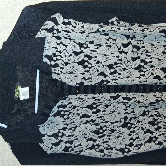 NEW DOLCEZZA Embellished Lace Striped Art To Wear Button Down L - Picture 2 of 8